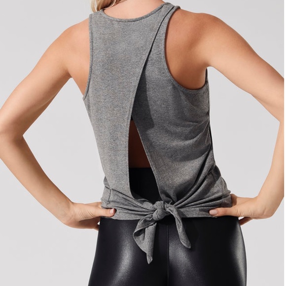 Carbon38 Tops - Carbon38 Rally Tank + backpack